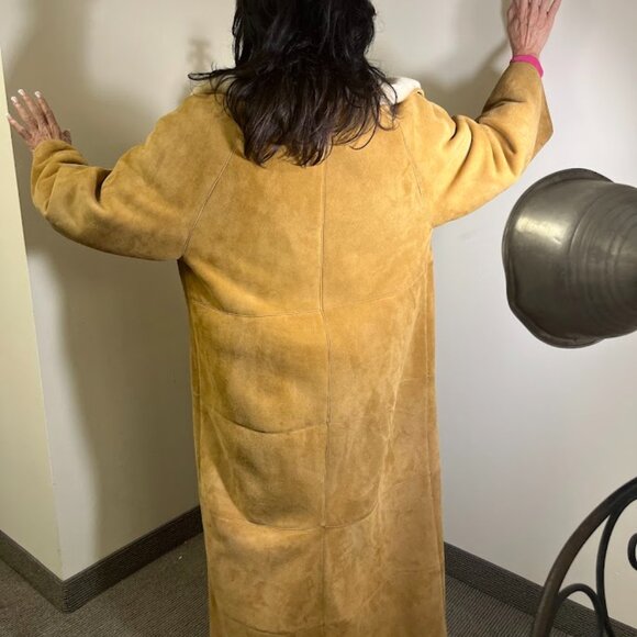 Roberto Pierguidi Italian Shearling - Picture 5 of 8